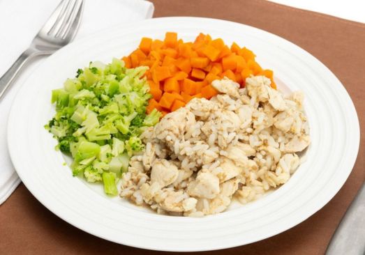 Chicken & Rice, Mushroom Sauce, Mozzarella Cheese, Broccoli and Carrots